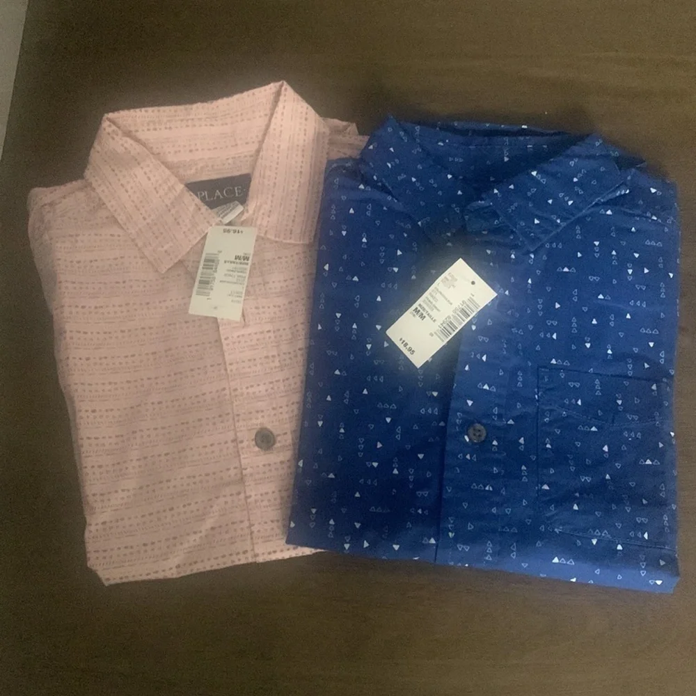 The Children’s place Bundle boy’s 2 button-down short-sleeved shirts